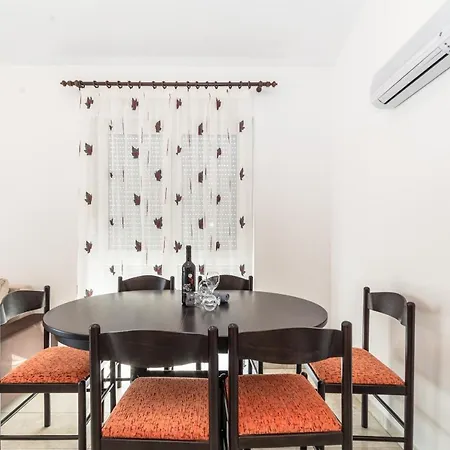 With A Parking Space - 18548 Apartamento